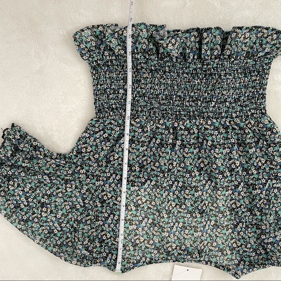 Forever 21 Blue Floral Smocked Cropped Top - Picture 7 of 8